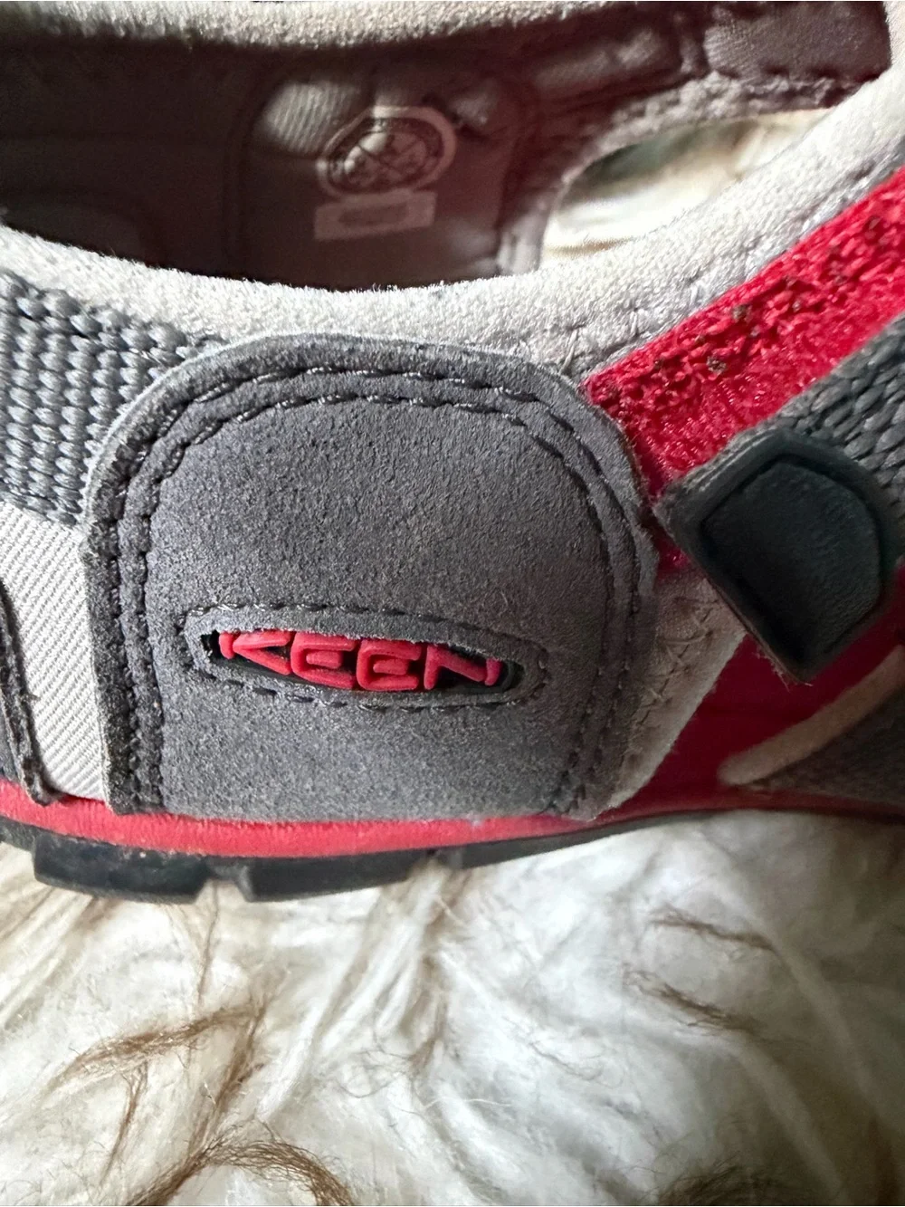 Keen Kids Seacamp II CNX Water Sandals Shoes Gray Red Big Kids Size 2 Boys Girls